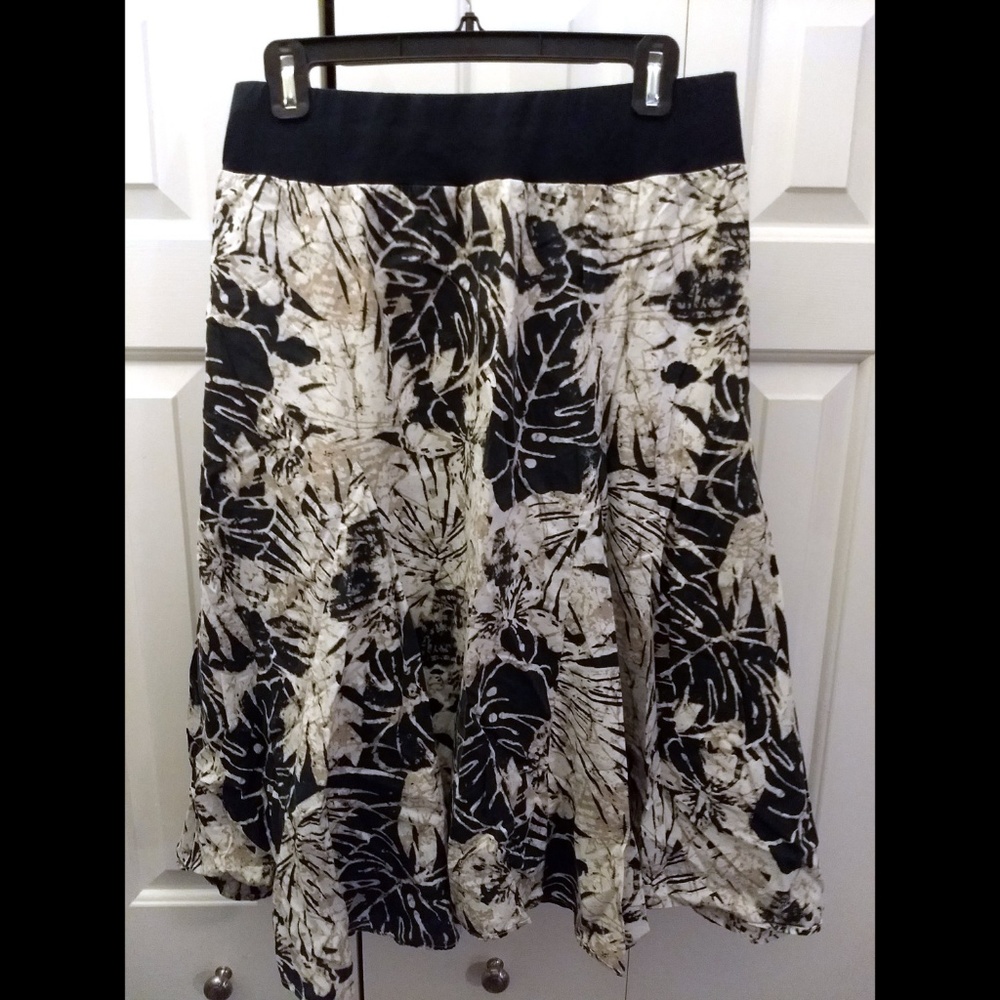 Black Print Flowy Skirt